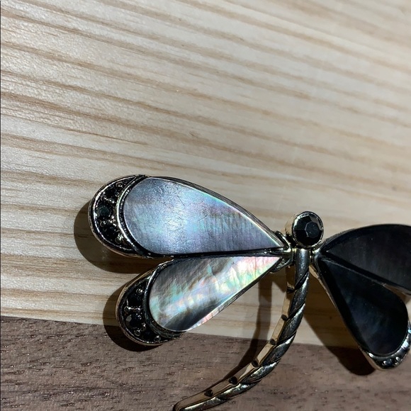 Monet silver/mother of pearl dragonfly brooch - Picture 3 of 8
